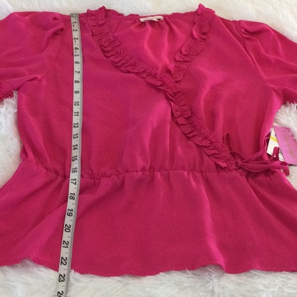 Riley and Rae Peplum Top Sz M - Picture 11 of 12